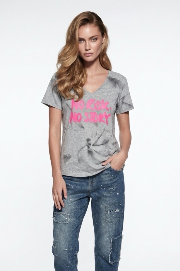 חולצה מעוצבת