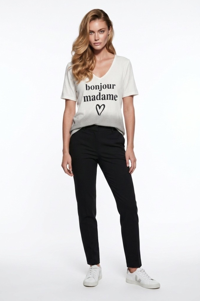 חולצה מעוצבת 